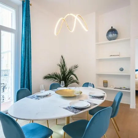 Modern 2-br In The Heart Of Apartment Cannes
